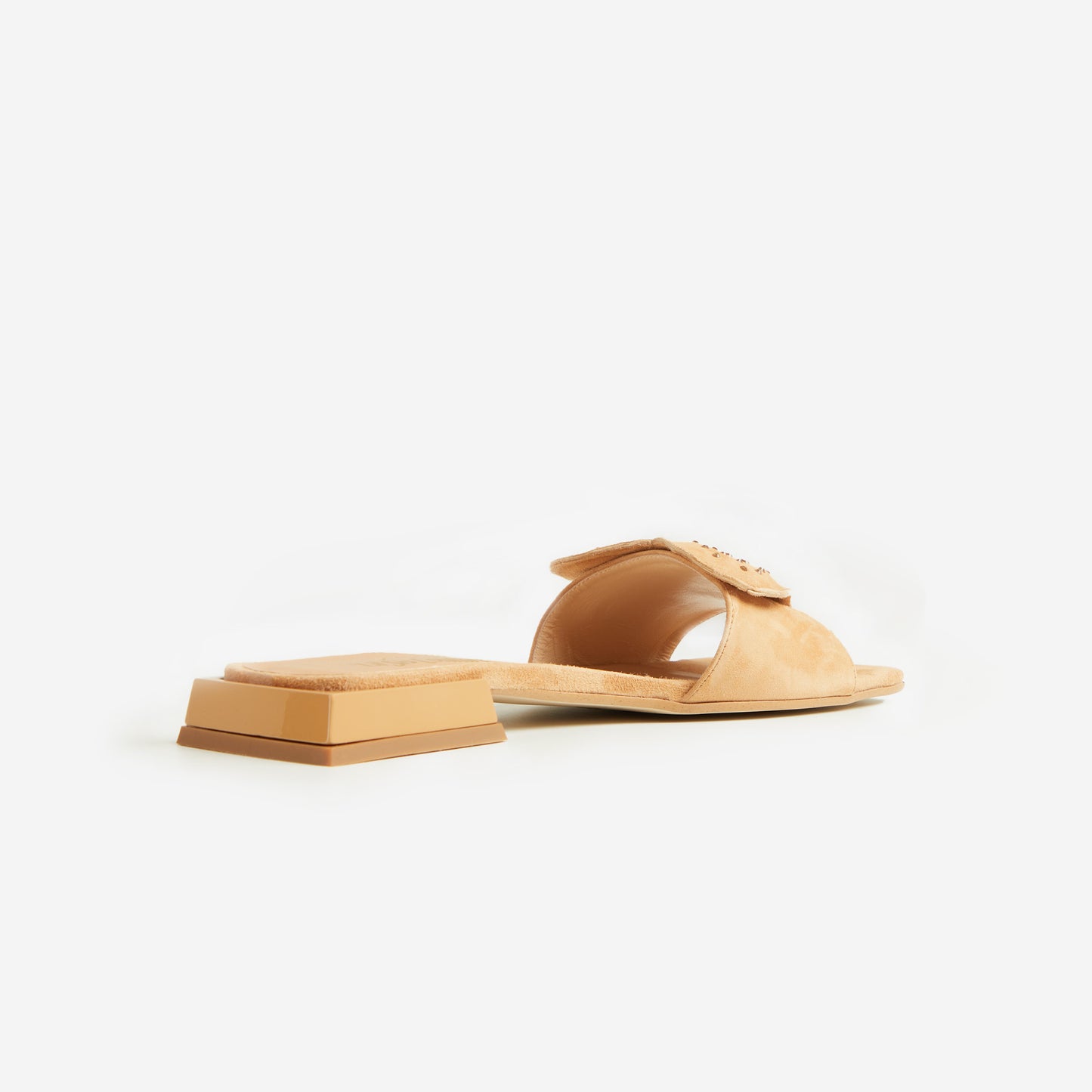 LOVE FLAT NUDE