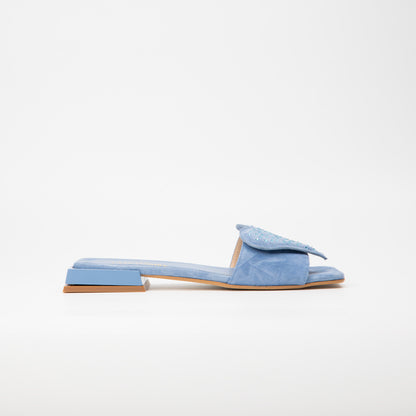 LOVE FLAT LIGHT BLUE